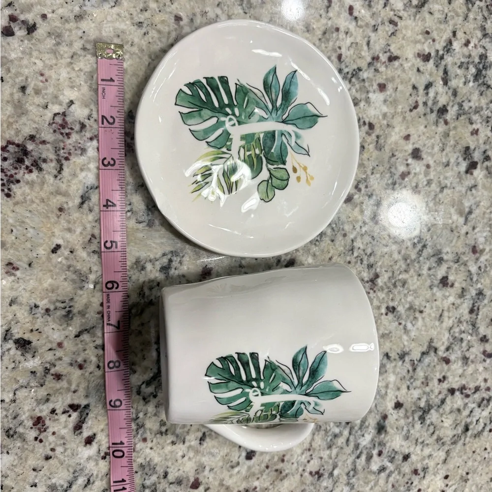 Pier 1 “L” mug and appetizer plate New Tropical foliage design Dish/Micro Safe